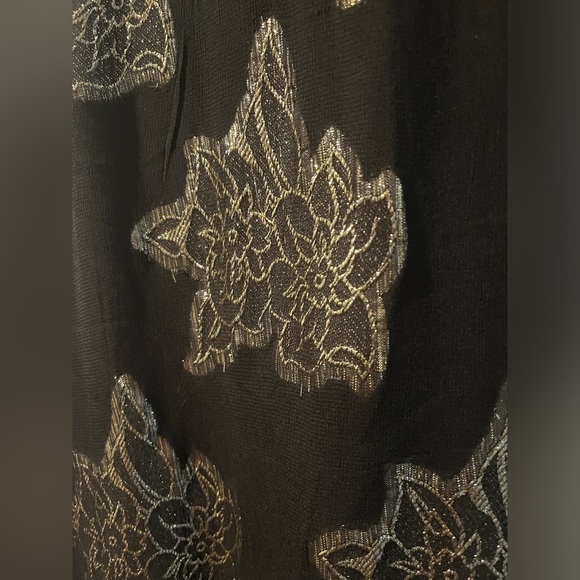 Love & Legend for Addition Elle Floral Lace Blouse - Picture 5 of 6